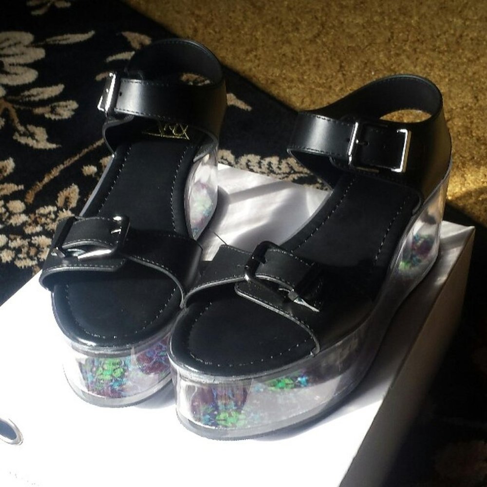 YRU platform sandals